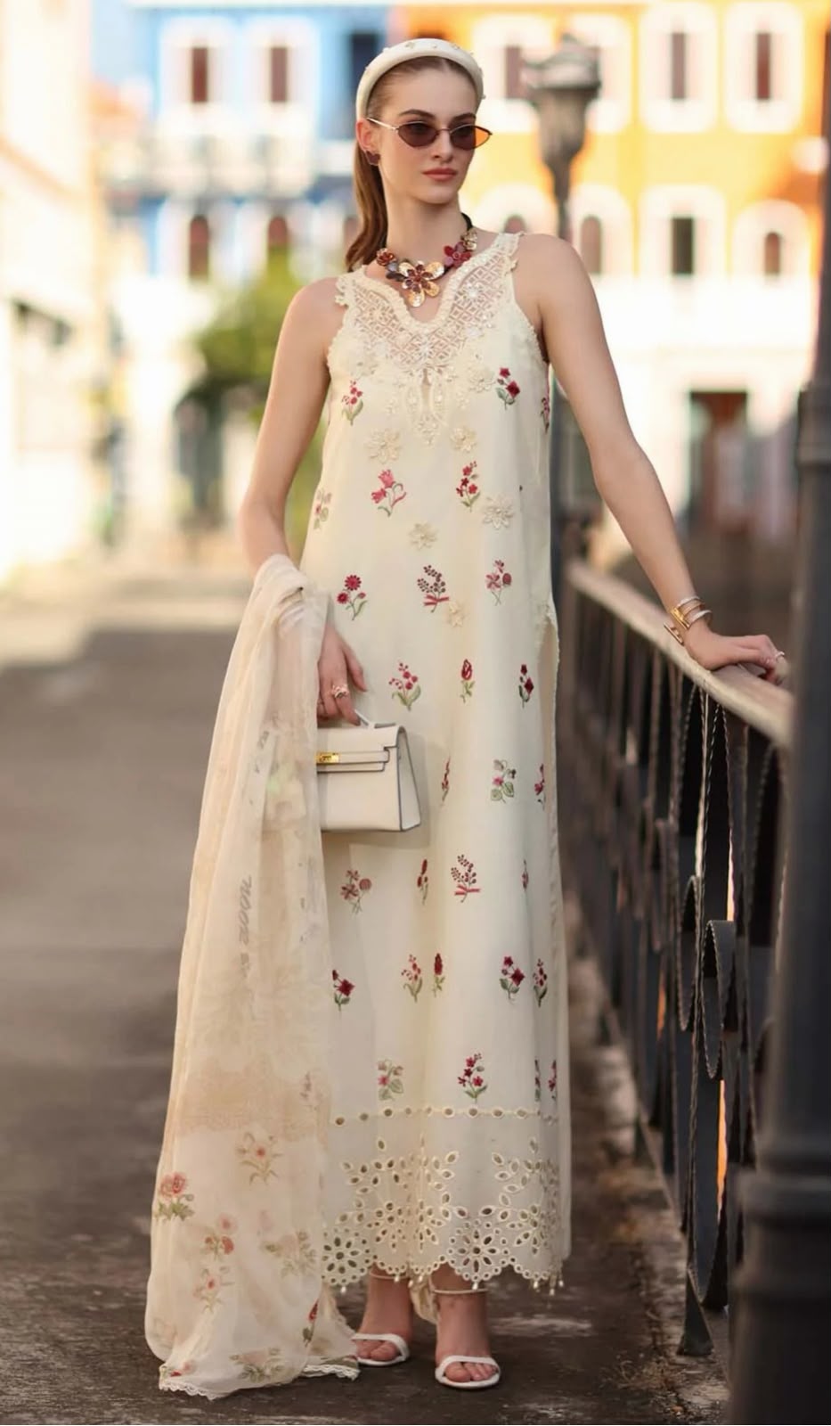 MARIA. B | LAWN EMB 3 PC